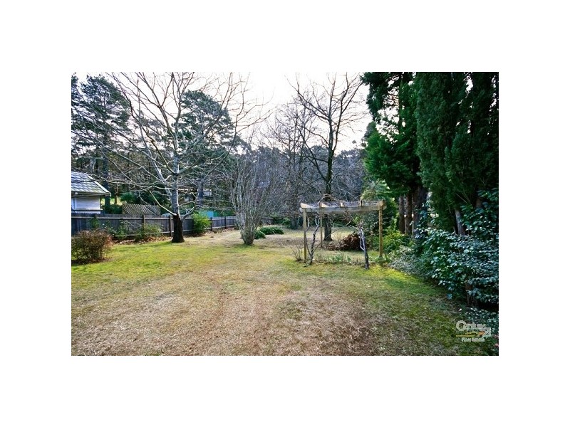 38 Scott Ave, Leura NSW 2780