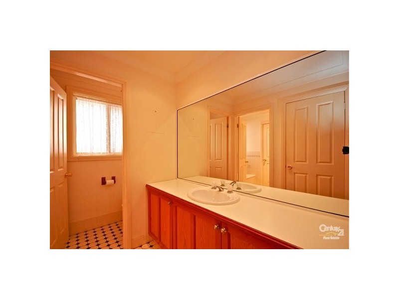 57 Shortland Street, Wentworth Falls NSW 2782