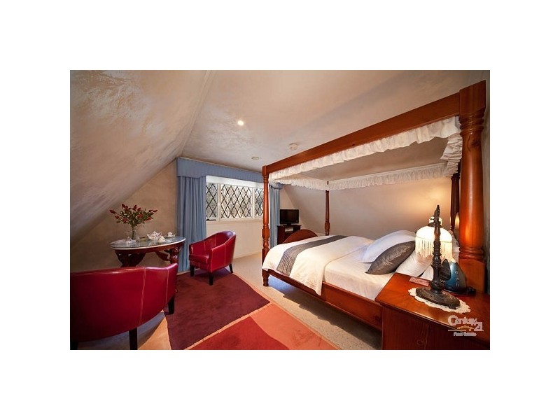 291 Blaxland Rd, Wentworth Falls NSW 2782