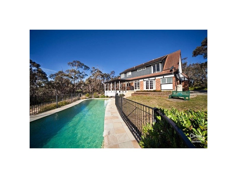 291 Blaxland Rd, Wentworth Falls NSW 2782