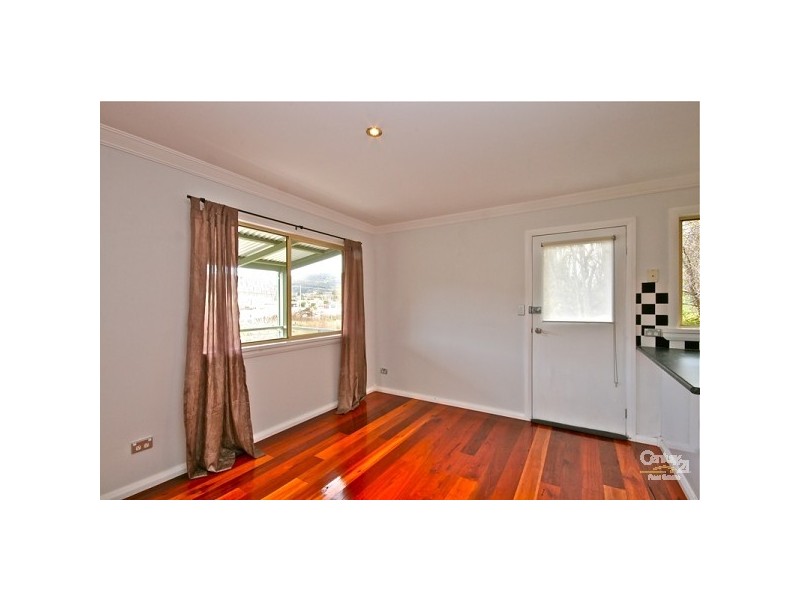 24 Macauley Street, Lithgow NSW 2790