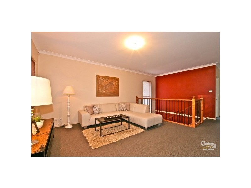 6 Pritchard St, Wentworth Falls NSW 2782