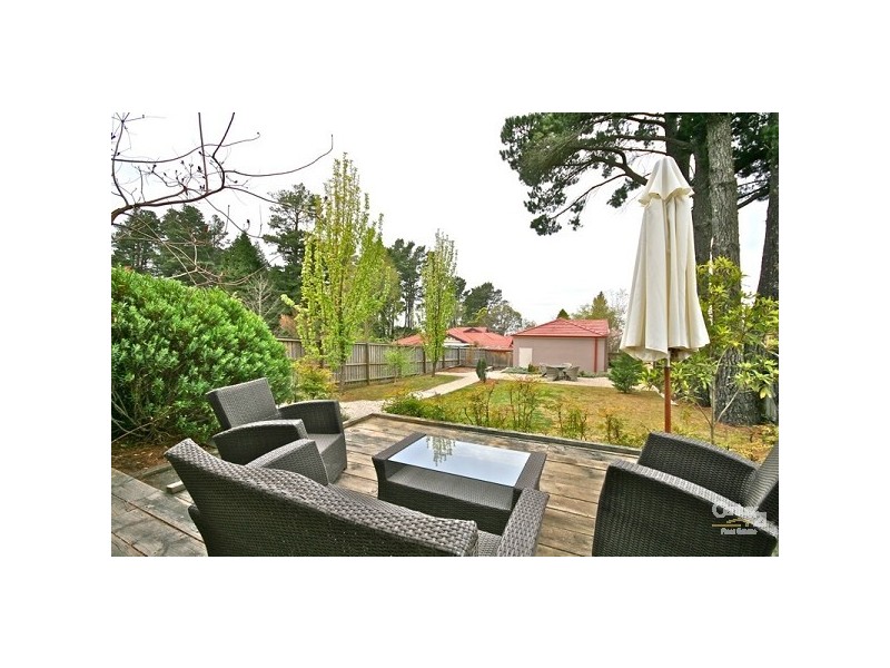 6 Pritchard St, Wentworth Falls NSW 2782