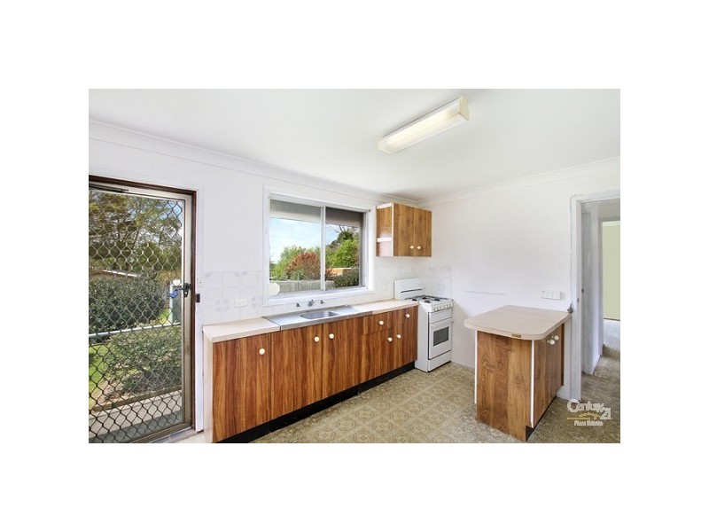 10 Fitzgerald St, Wentworth Falls NSW 2782