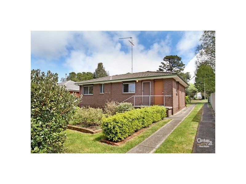 10 Fitzgerald St, Wentworth Falls NSW 2782