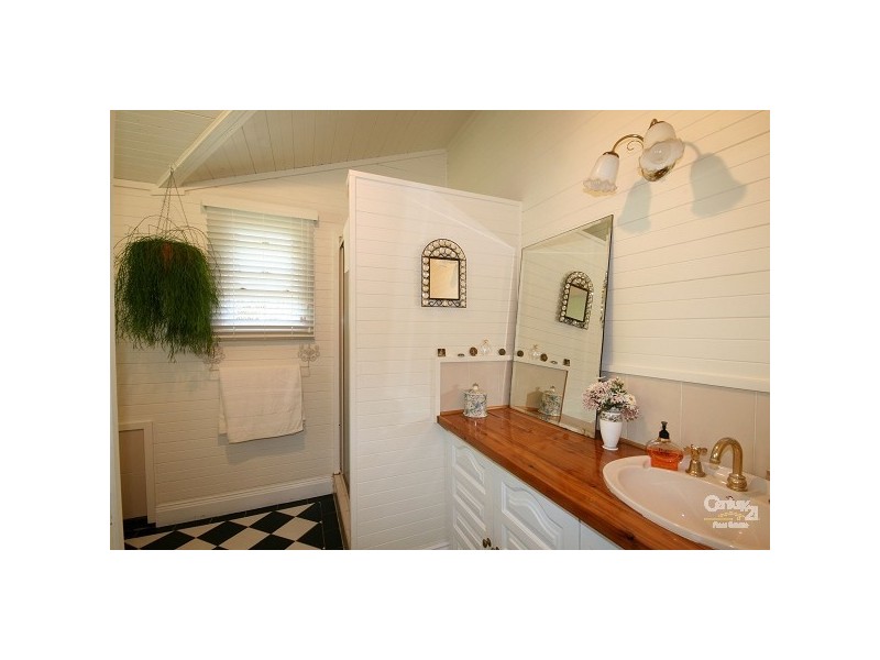 30 Backhouse Street, Wentworth Falls NSW 2782