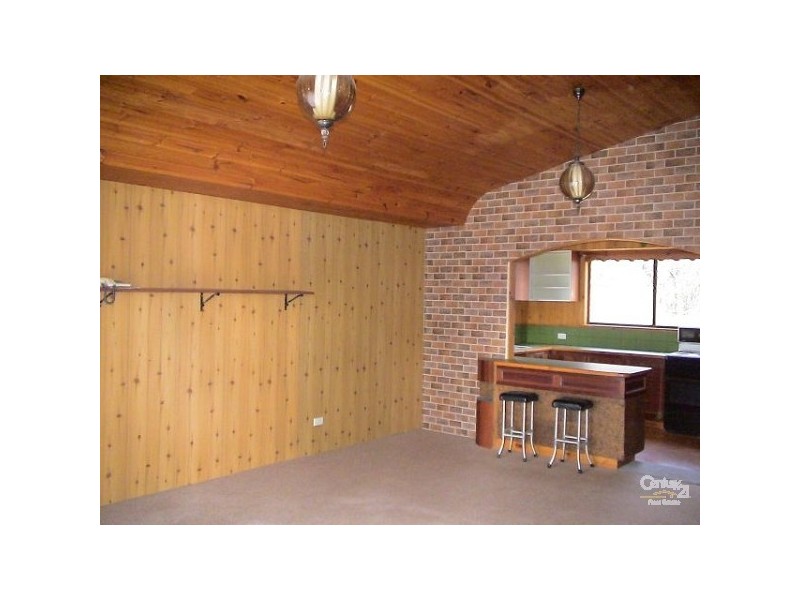 8 View Road, Wentworth Falls NSW 2782