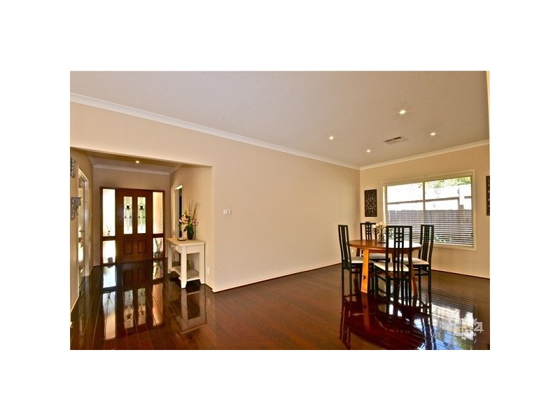 12 Lawson View Pde, Wentworth Falls NSW 2782