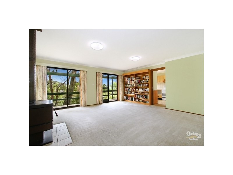 54 Yanko Ave, Wentworth Falls NSW 2782
