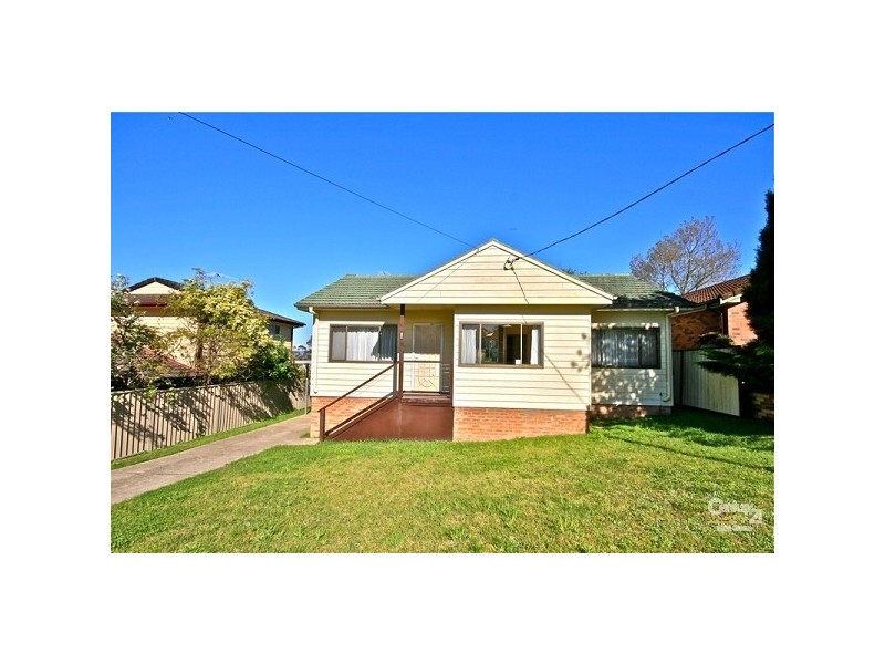 59 Tableland Rd, Wentworth Falls NSW 2782