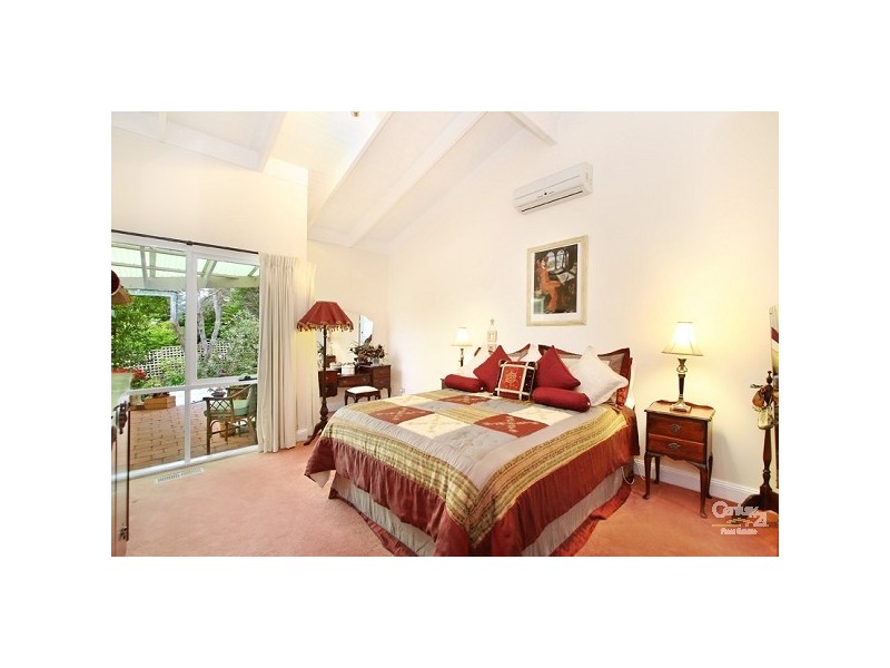 5 Queen Elizabeth Drive, Wentworth Falls NSW 2782