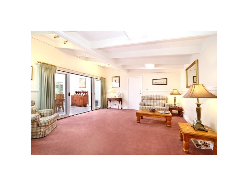 5 Queen Elizabeth Drive, Wentworth Falls NSW 2782