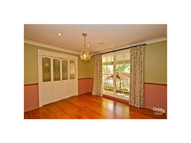 9 Queen Elizabeth Drive, Wentworth Falls NSW 2782