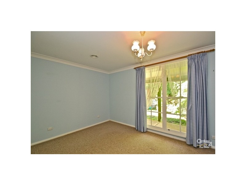 9 Queen Elizabeth Drive, Wentworth Falls NSW 2782