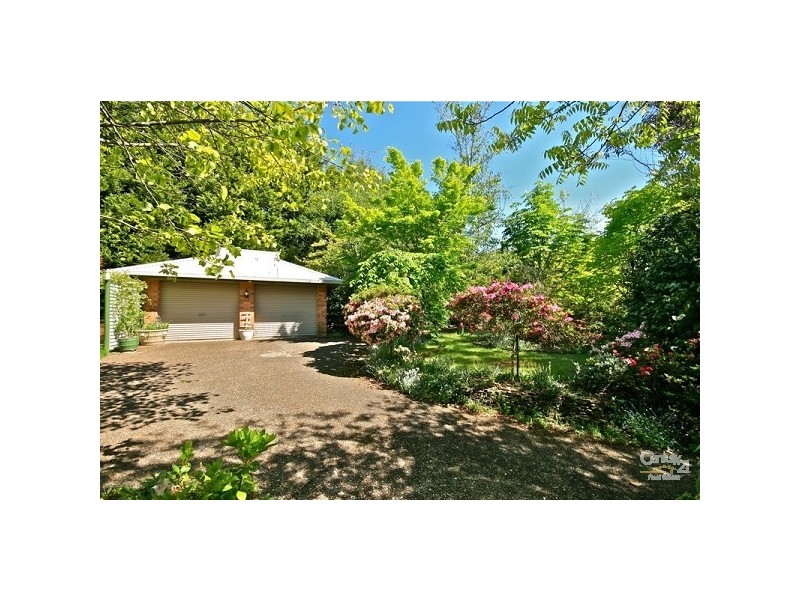 9 Queen Elizabeth Drive, Wentworth Falls NSW 2782