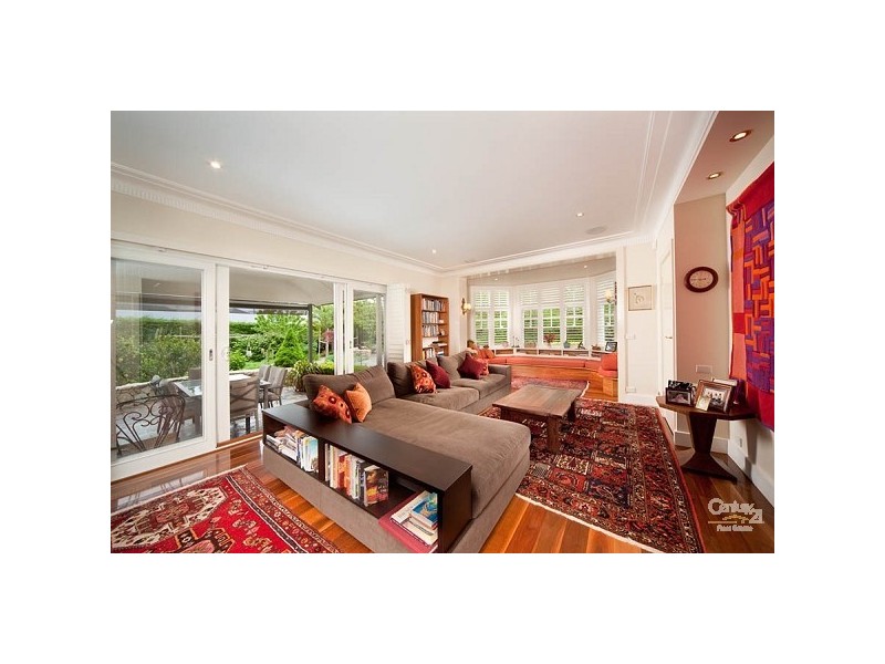 171 Blaxland Rd, Wentworth Falls NSW 2782