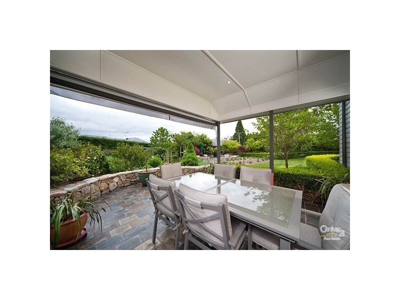 171 Blaxland Rd, Wentworth Falls NSW 2782