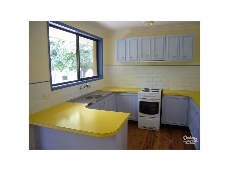 21 Canberra Street, Wentworth Falls NSW 2782