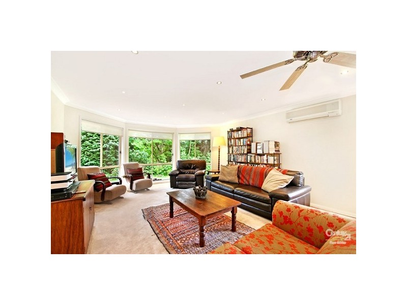 18 Erica Road, Wentworth Falls NSW 2782