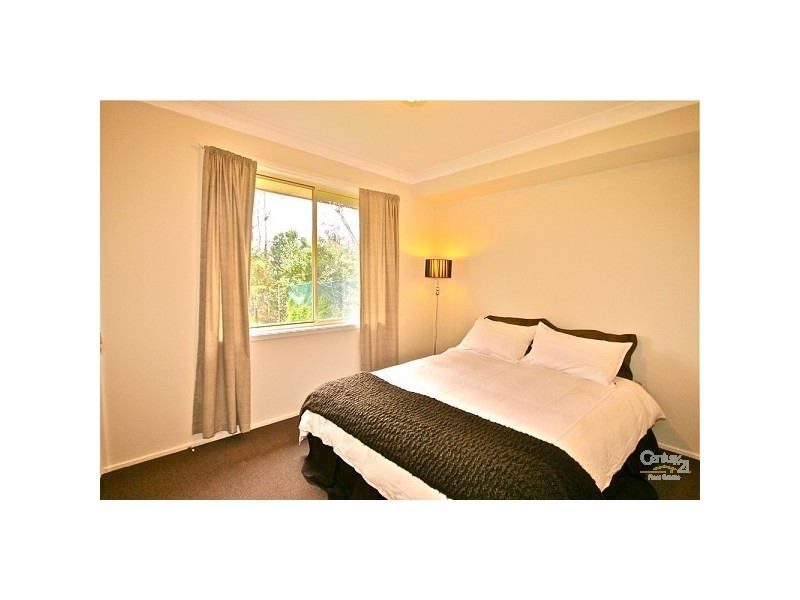 18 Erica Road, Wentworth Falls NSW 2782