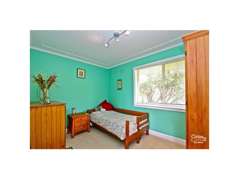 60 Taylor Avenue, Wentworth Falls NSW 2782