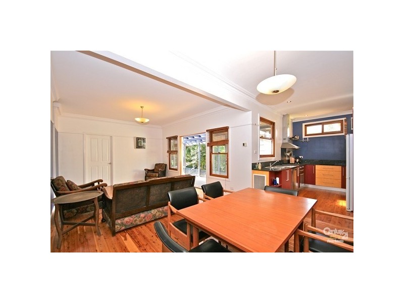 35 Cascade Street, Wentworth Falls NSW 2782