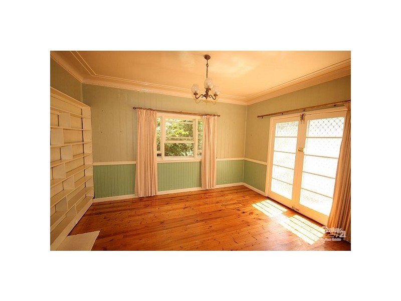 90 Falls Road, Wentworth Falls NSW 2782