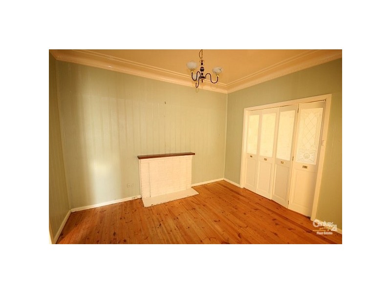 90 Falls Road, Wentworth Falls NSW 2782