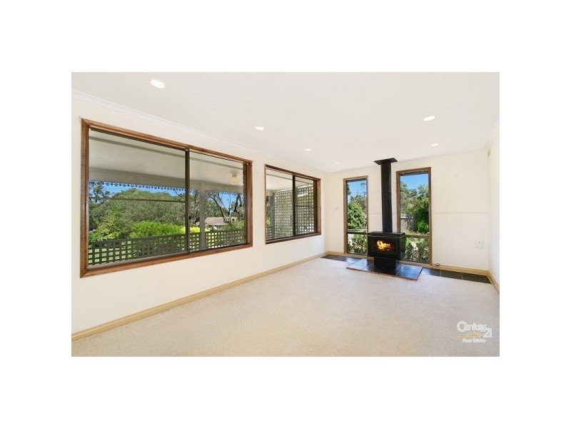 2 Miller St, Wentworth Falls NSW 2782