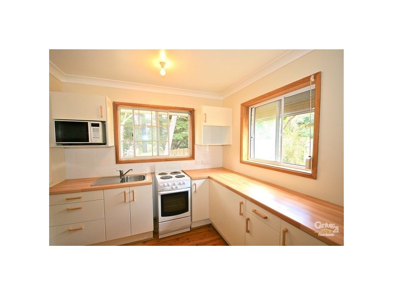 33 Hume Avenue, Wentworth Falls NSW 2782