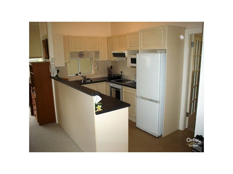 8 Wood Street, Wentworth Falls NSW 2782