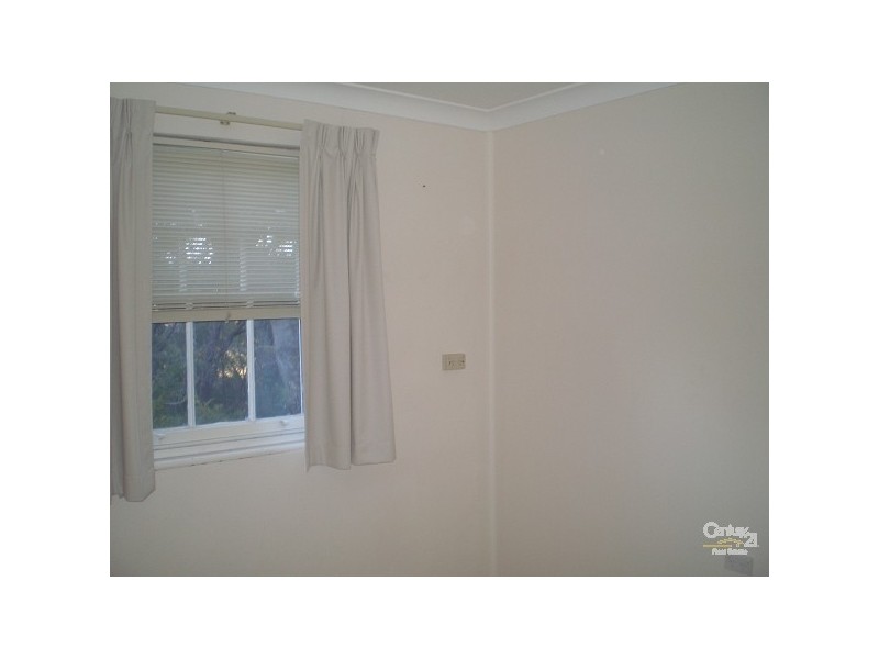 8 Wood Street, Wentworth Falls NSW 2782