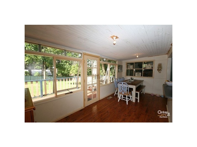 10 Cox Avenue, Wentworth Falls NSW 2782