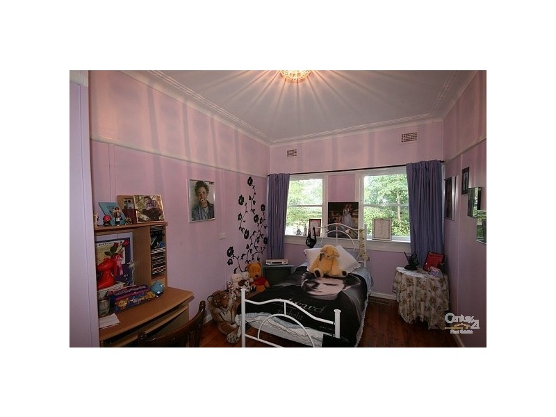10 Cox Avenue, Wentworth Falls NSW 2782