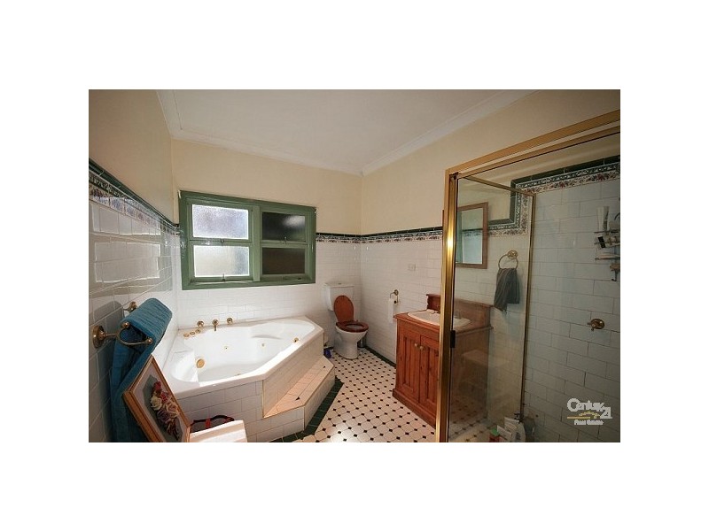 10 Cox Avenue, Wentworth Falls NSW 2782