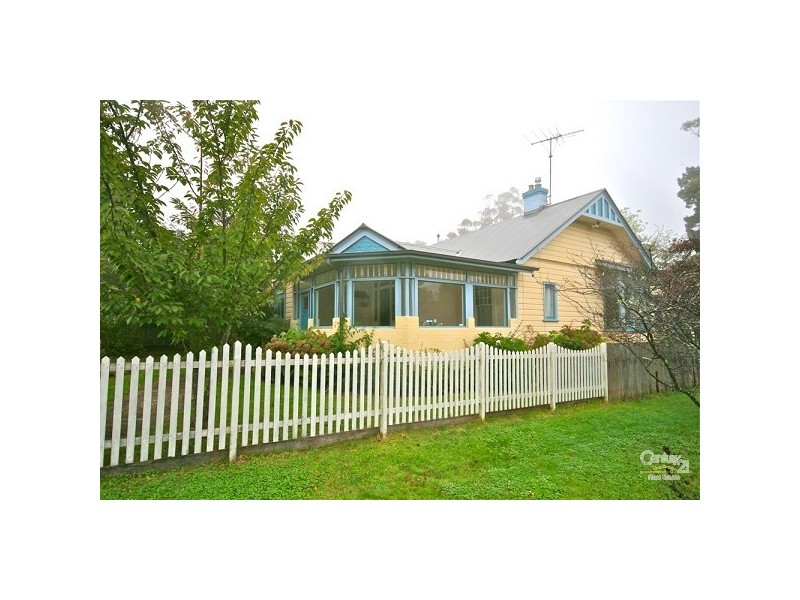 12 Kurrawan St, Katoomba NSW 2780