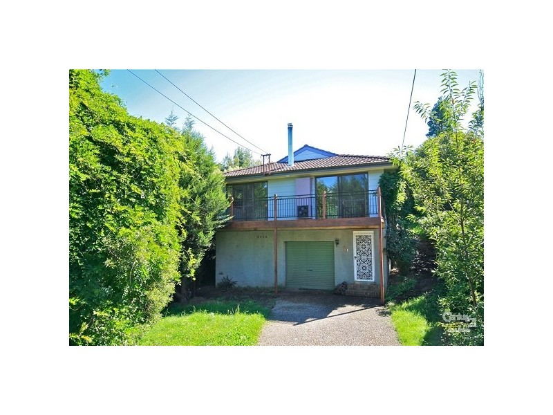 3 St Georges Pde, Wentworth Falls NSW 2782