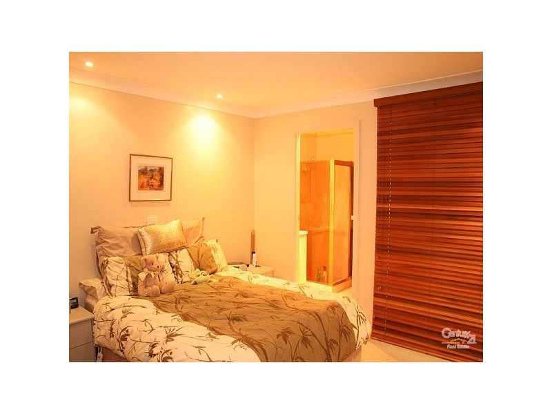 14 Cook Road, Wentworth Falls NSW 2782