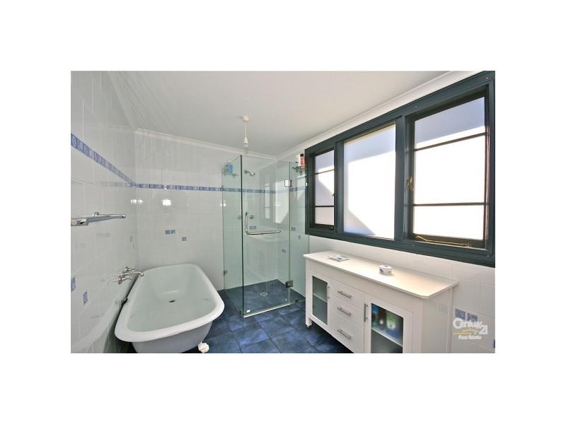 12 Blaxland Road, Wentworth Falls NSW 2782