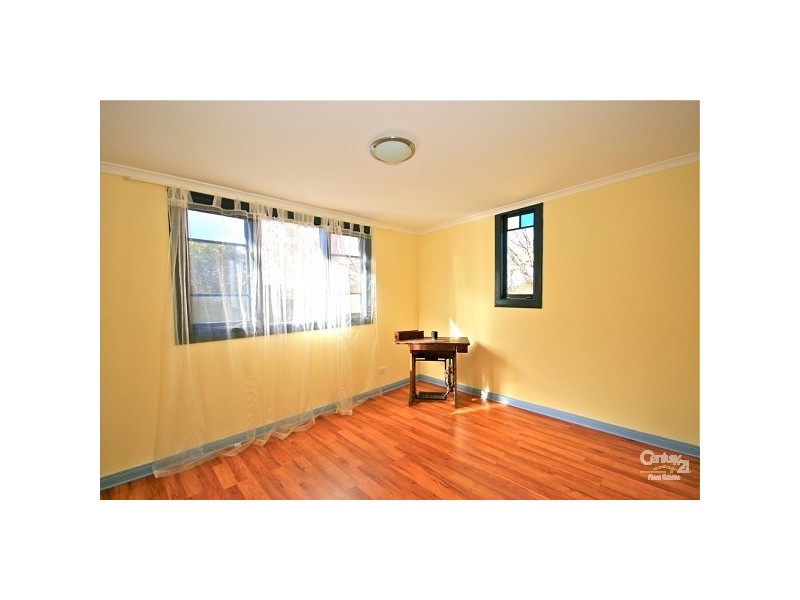 12 Blaxland Road, Wentworth Falls NSW 2782