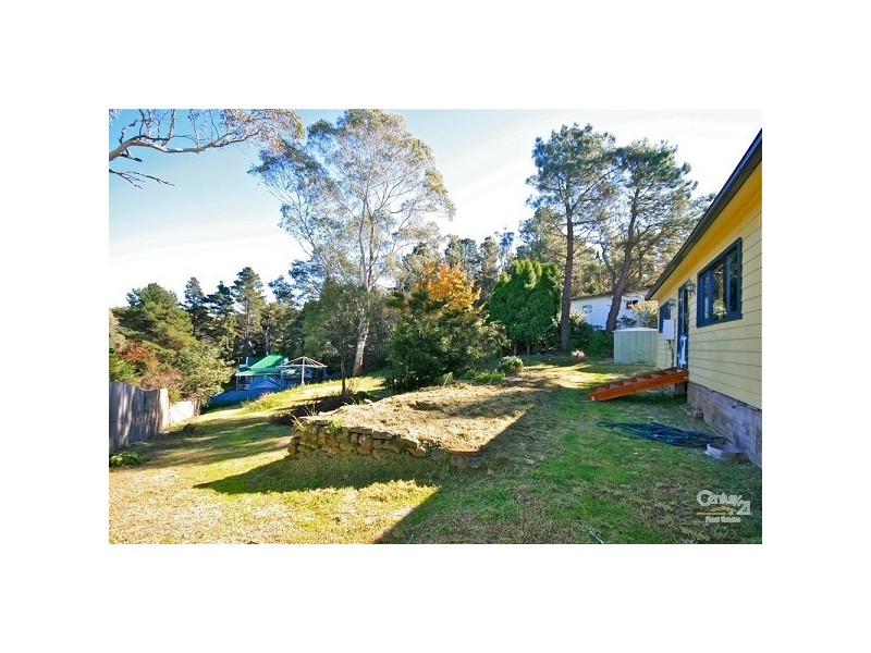 12 Blaxland Road, Wentworth Falls NSW 2782