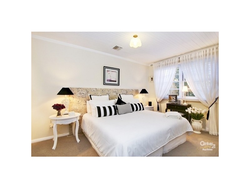 5 Myoori Avenue, Wentworth Falls NSW 2782