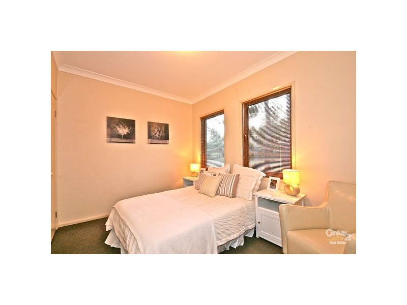 6 Pritchard St, Wentworth Falls NSW 2782
