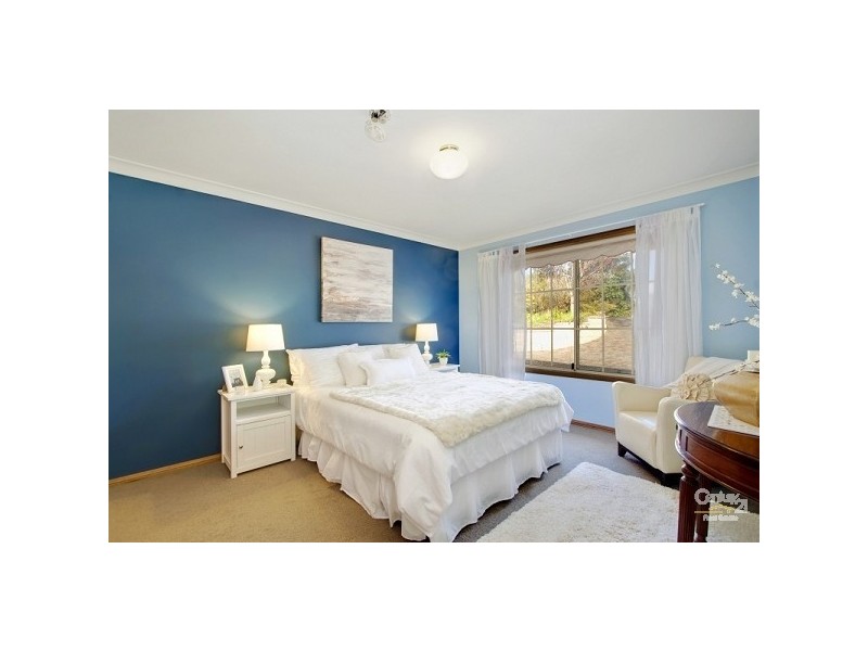 12 John St, Wentworth Falls NSW 2782