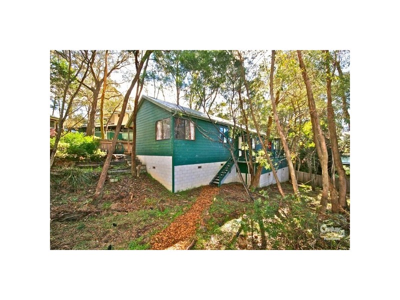 6 Claines Cres, Wentworth Falls NSW 2782
