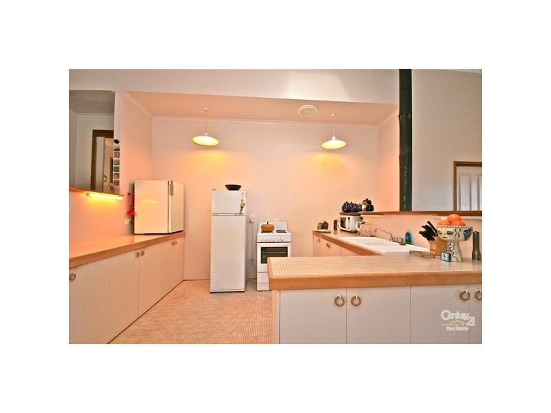 6 Claines Cres, Wentworth Falls NSW 2782