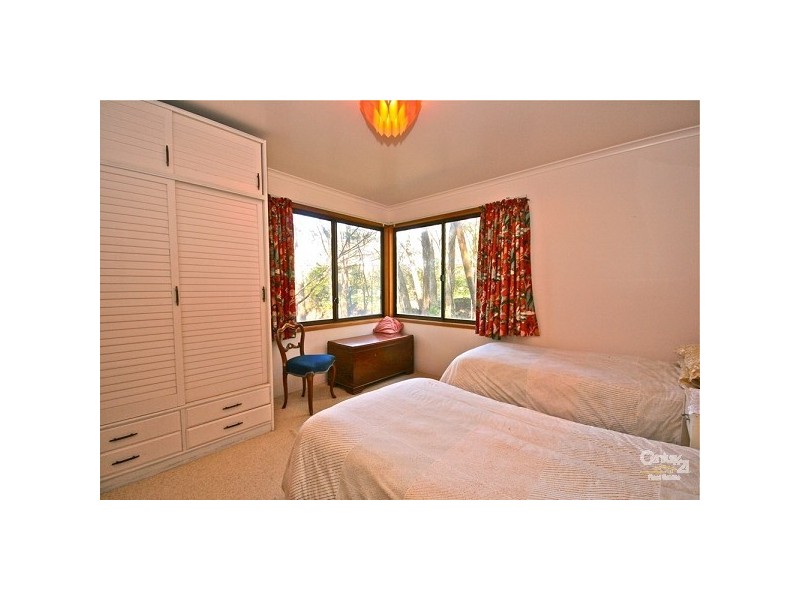 6 Claines Cres, Wentworth Falls NSW 2782