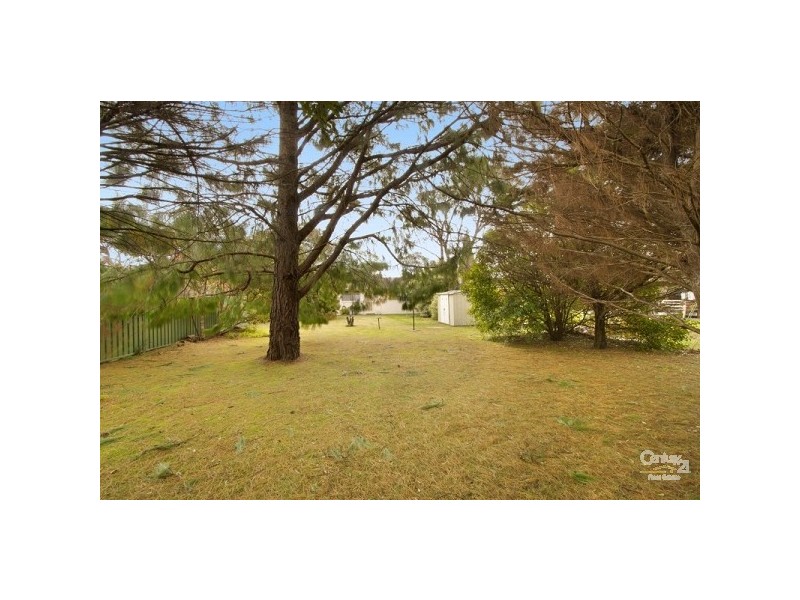 23 Lamartine Ave, Wentworth Falls NSW 2782