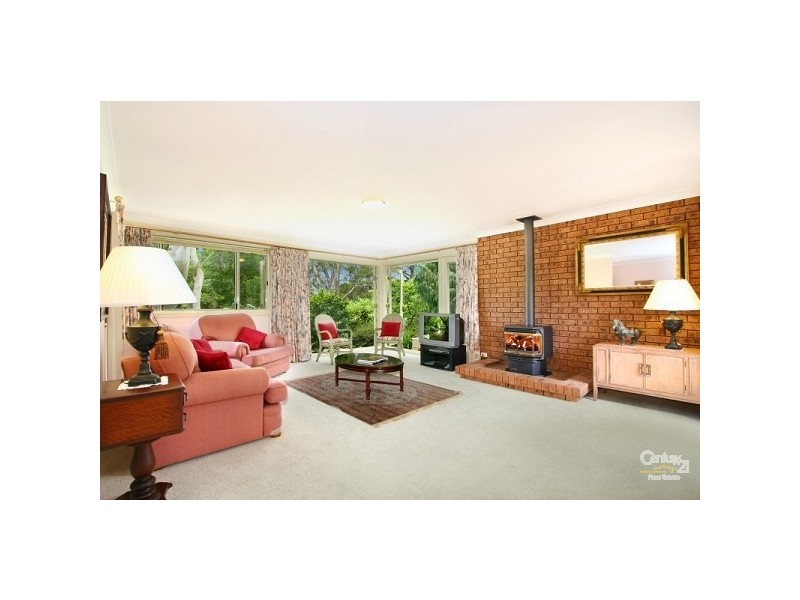 19 Pauline Avenue, Wentworth Falls NSW 2782