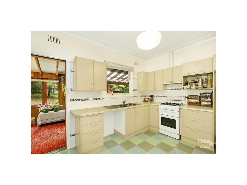 39 Cascade St, Wentworth Falls NSW 2782